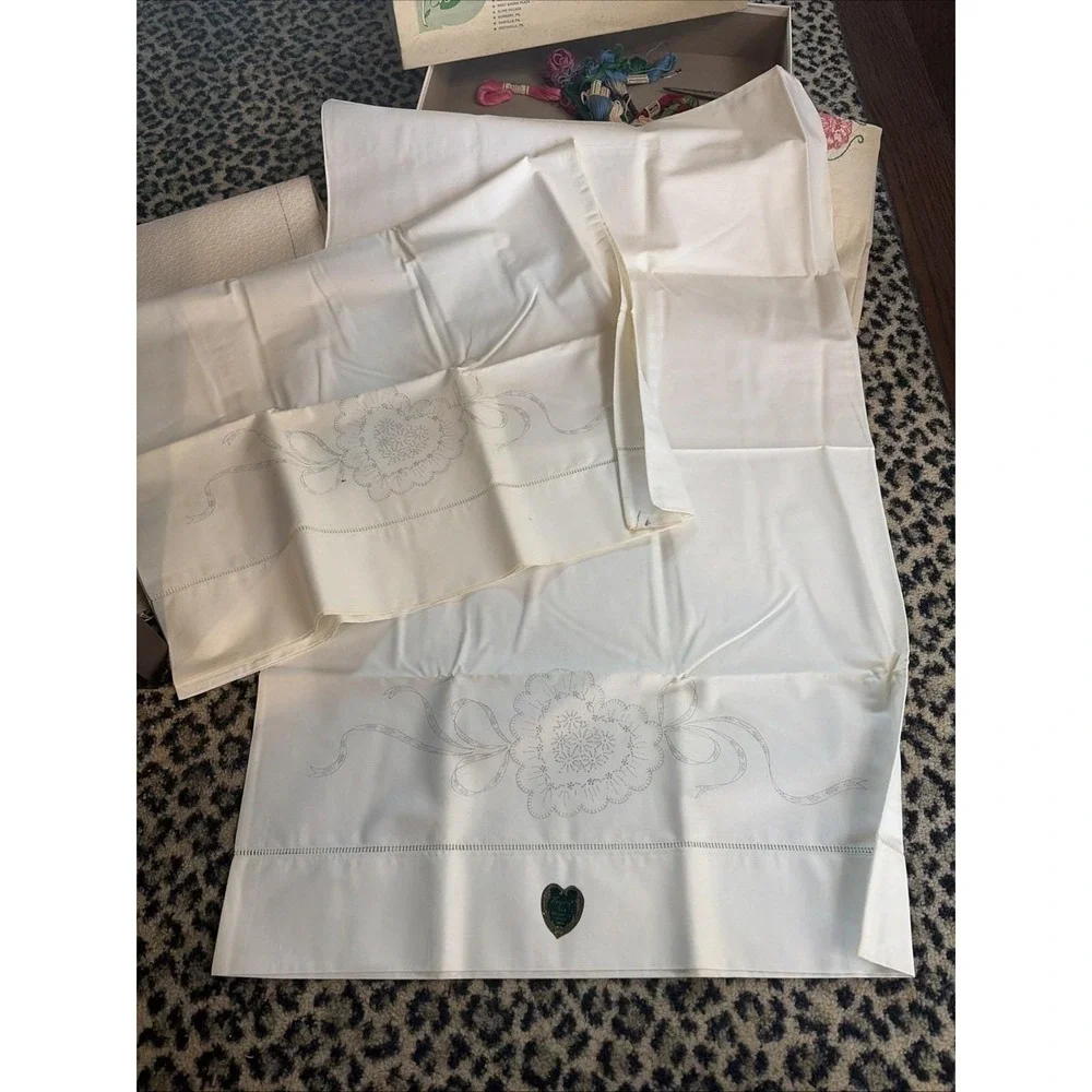 VTG Complete/ Incomplete Pillowcases & More- Thread & Scissors Linens Embroidery